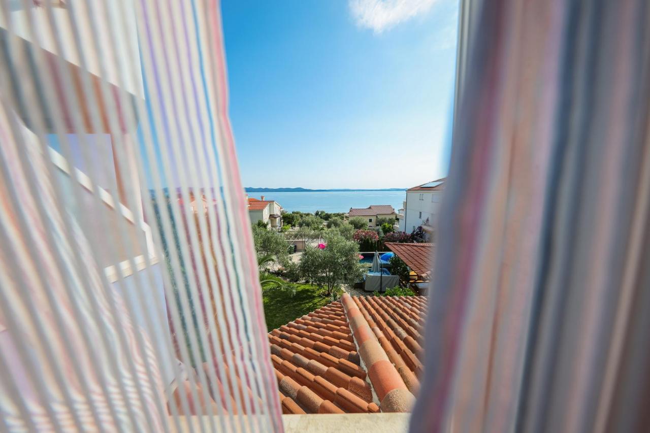 Luton Zadar Heating Pool & Jacuzzi Apartment
