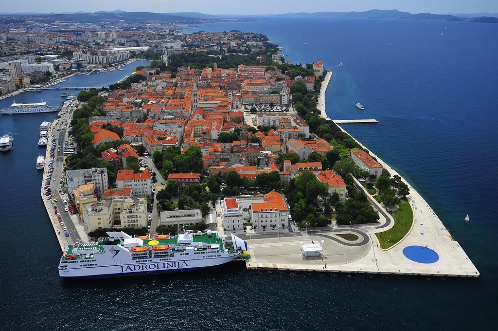 Luton Zadar Heating Pool & Jacuzzi Apartment Kozino