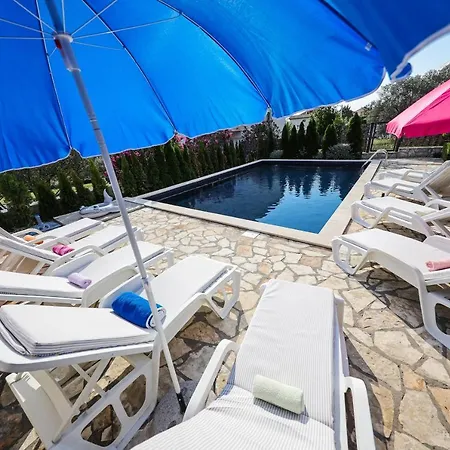 Luton Apartment Zadar Kozino Heating Pool & Jacuzzi Exterior foto