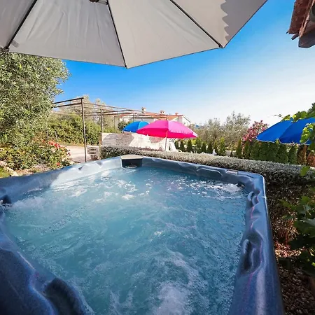 Luton Apartment Zadar Kozino Heating Pool & Jacuzzi Exterior foto
